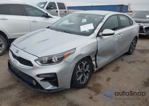 2021 Kia Forte Lxs из США, поврежденный, VIN 3KPF24AD0ME363764
